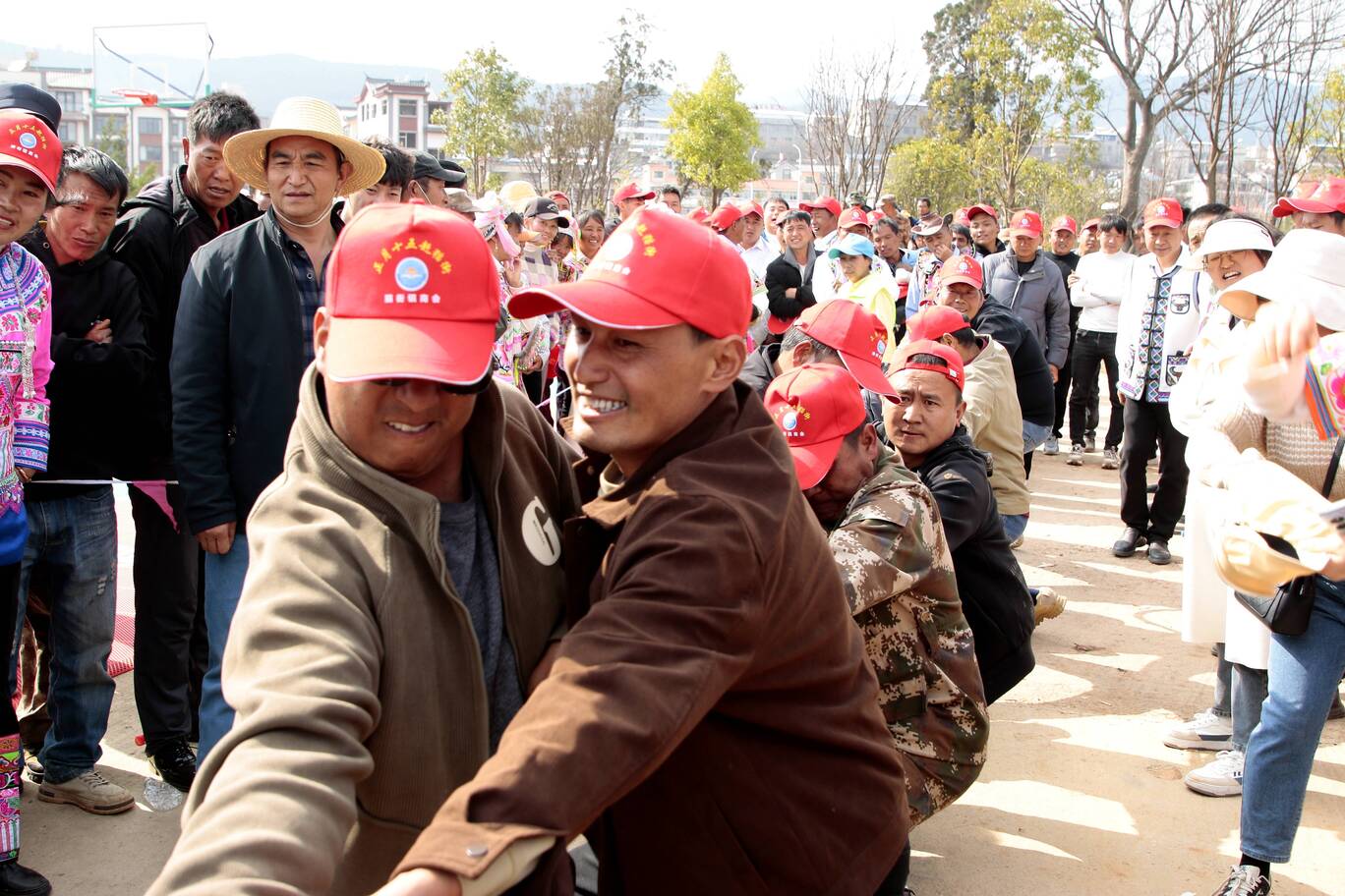 7.拔河.jpg 7.拔河.jpg